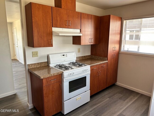 Building Photo - 4921 Mcgregor Dr