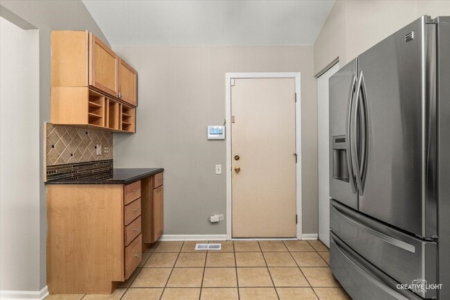 Building Photo - 3018 Coastal Dr