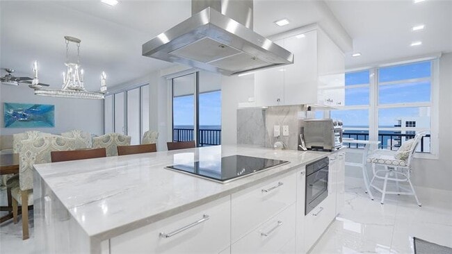 Building Photo - 4280 Galt Ocean Dr