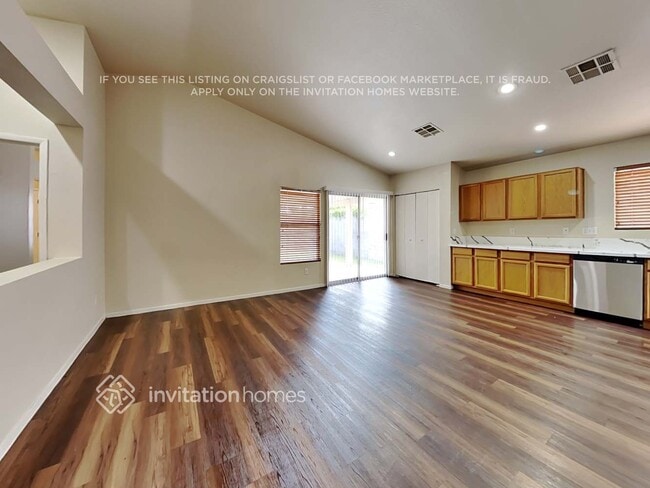 Building Photo - 8525 Gracious Pine Ave