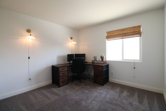 Building Photo - Great Pasadera Home