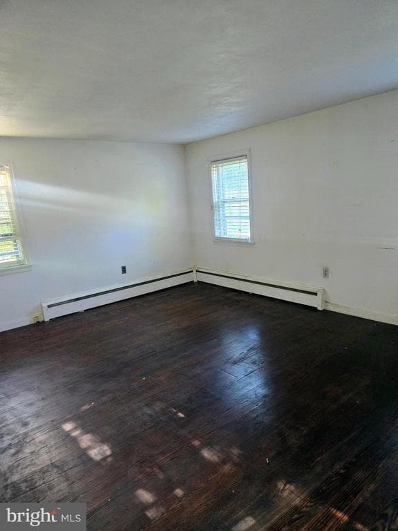Building Photo - 109 E Clearview Dr