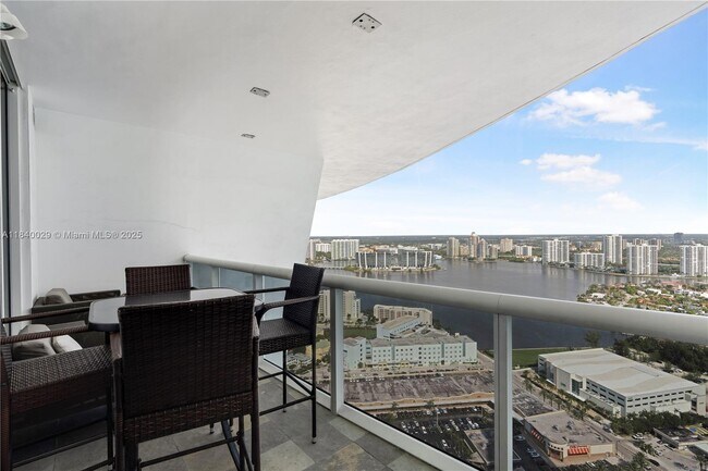 Building Photo - 18101 Collins Ave