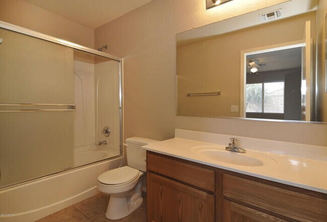 Building Photo - Great-room floor plan with 4 bedrooms PLUS den