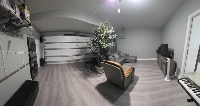 Building Photo - 680 NW 159th Ave