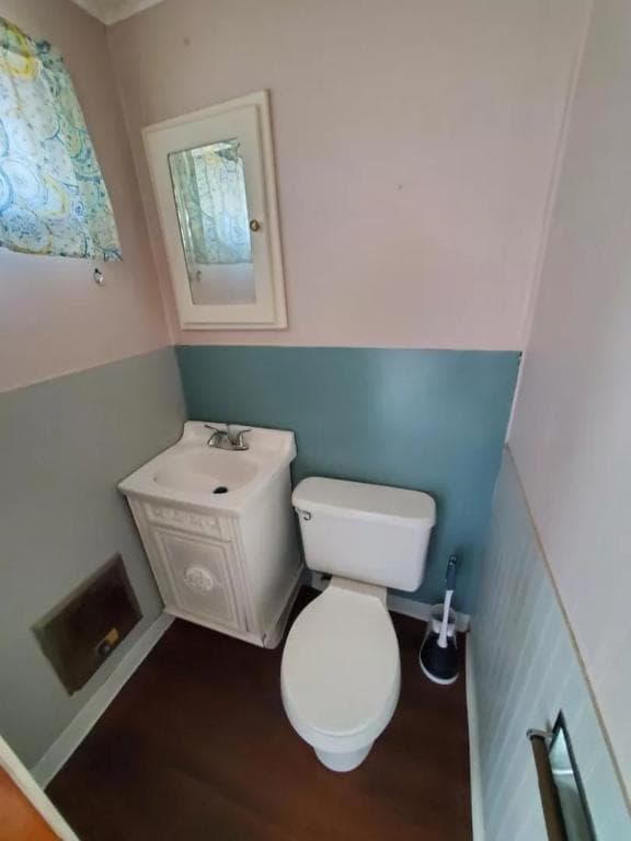 Building Photo - 202 W High St