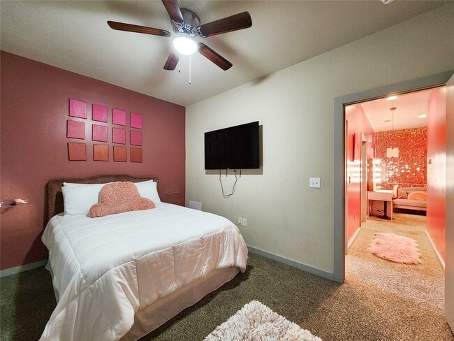 Building Photo - 5910 Shelburne St