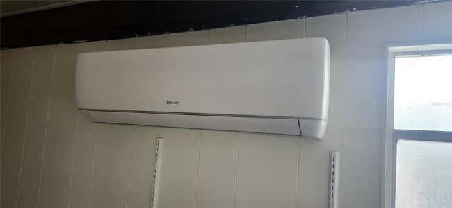 Building Photo - 3713 Benson Ave N