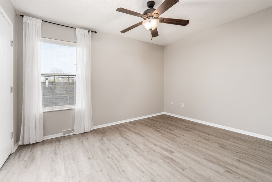 Building Photo - 1202 Worthington Woods Blvd