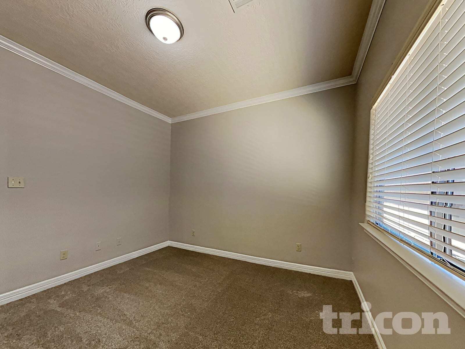 Building Photo - 103 Lullaby Ln