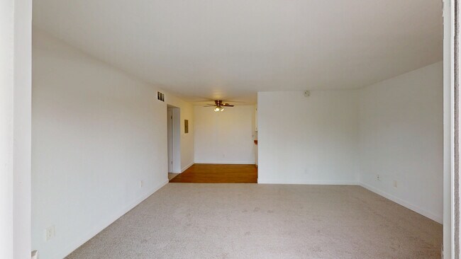Building Photo - 400 Alameda del Prado
