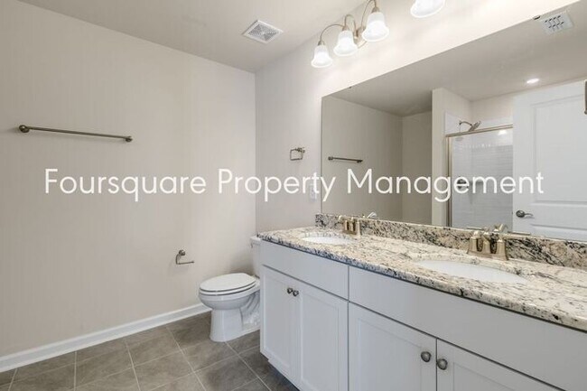 Building Photo - 4 Bedroom Home with 2nd Floor Loft- Kitchen Island & 2-Car Garage – Convenient Raleigh Location