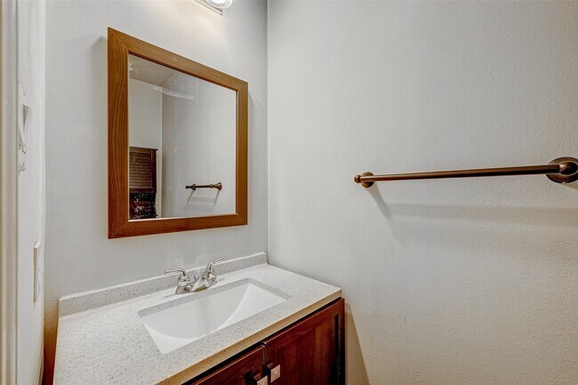 Building Photo - 11205 Sunlit Bay Dr