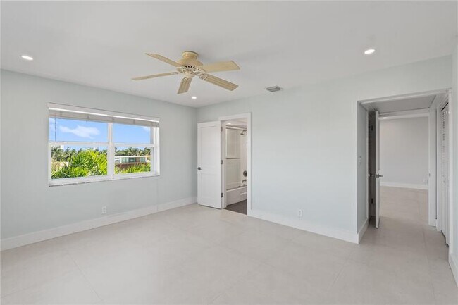 Building Photo - 1770 E Las Olas Blvd