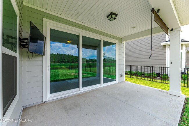 Building Photo - 350 Brookgreen Wy