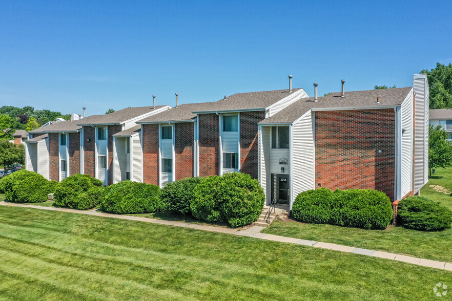 Georgetowne - 2222 S 142nd Ct Omaha NE 68144 | Apartment Finder