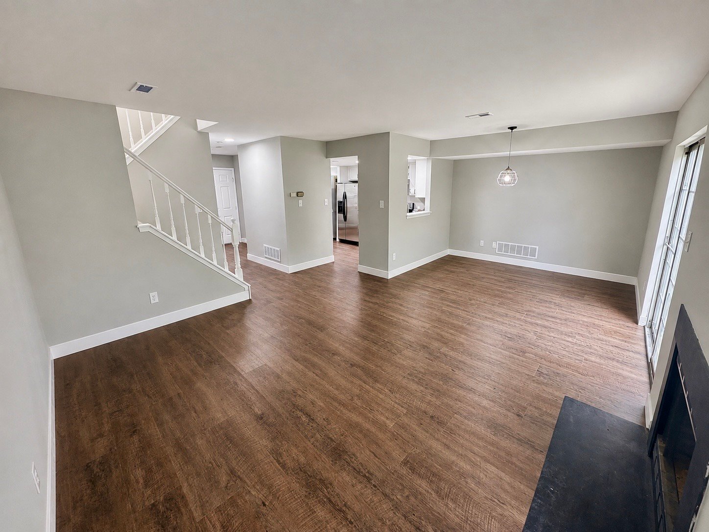 Building Photo - 73 Village Dr
