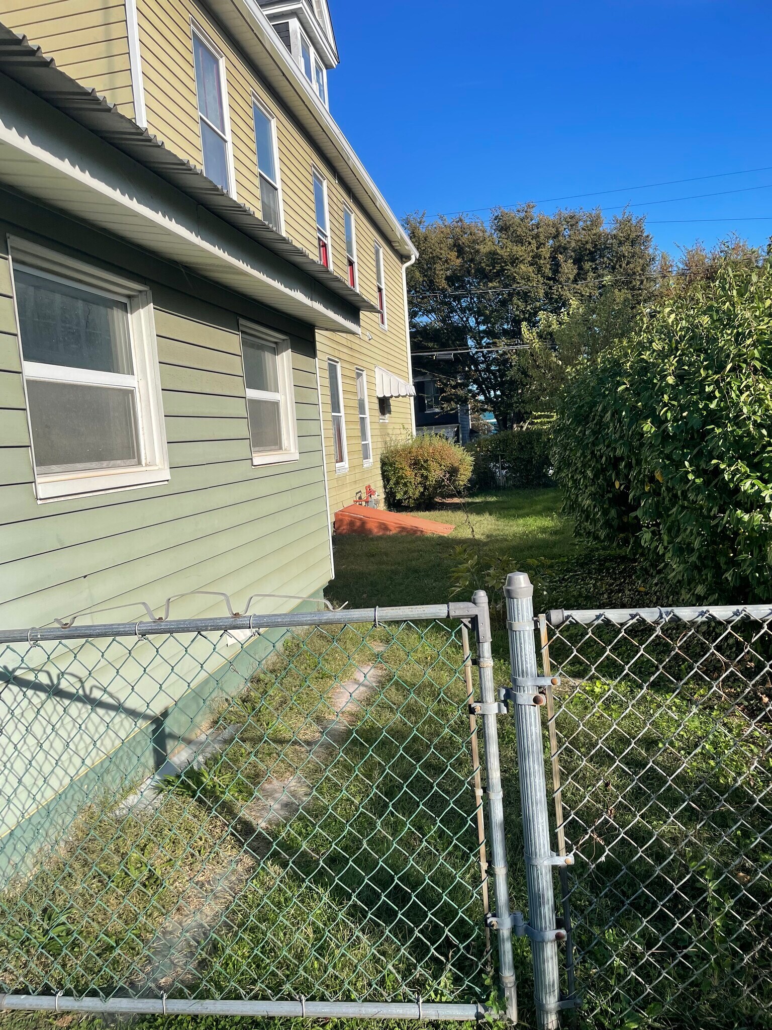 Building Photo - 301 S Braddock St