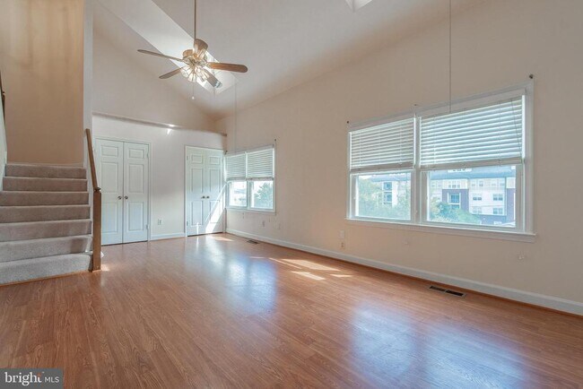 Building Photo - 3548 S George Mason Dr