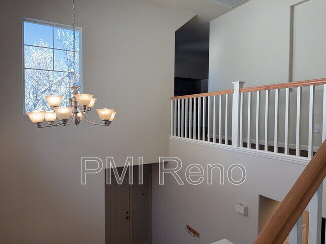 Building Photo - 1360 Waterloo Dr