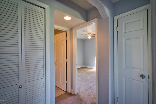 Building Photo - 2036 Inwood Terrace