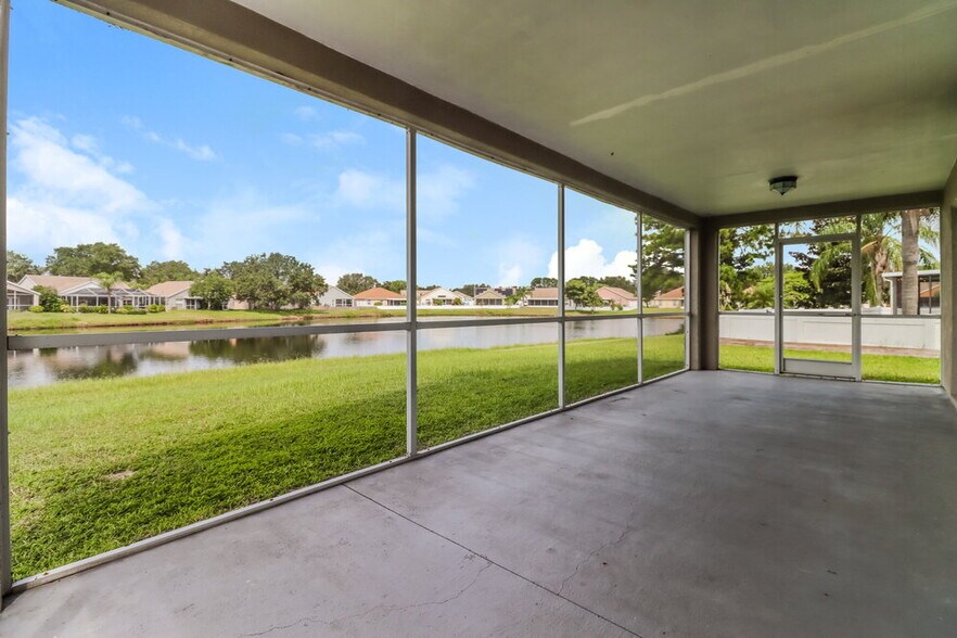 Building Photo - 12525 Midpointe Dr