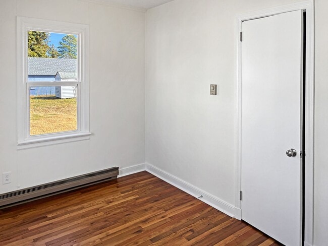Building Photo - Adorable, Newly Remodeled Home in Henrico