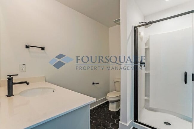 Building Photo - Three- Stories End Unit Town Home | Entry ...