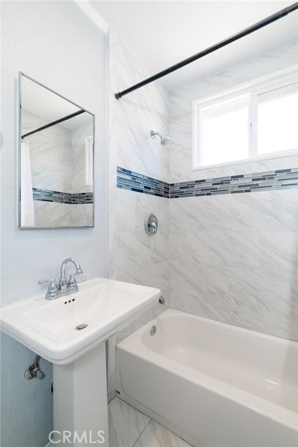 Building Photo - 612 N Brannick Ave