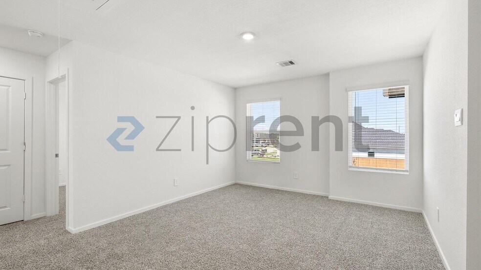 Building Photo - Unit