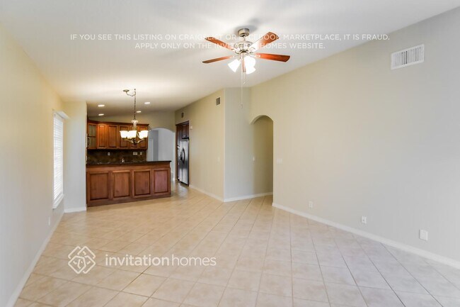 Building Photo - 5103 NW 121st Dr