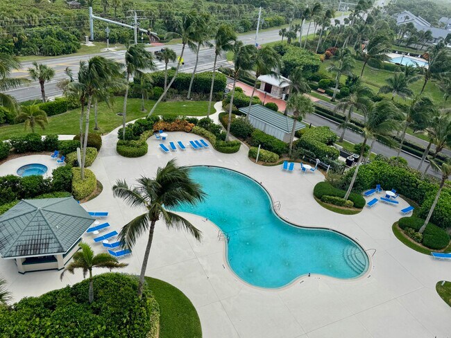 Building Photo - 5051 N Hwy A1A