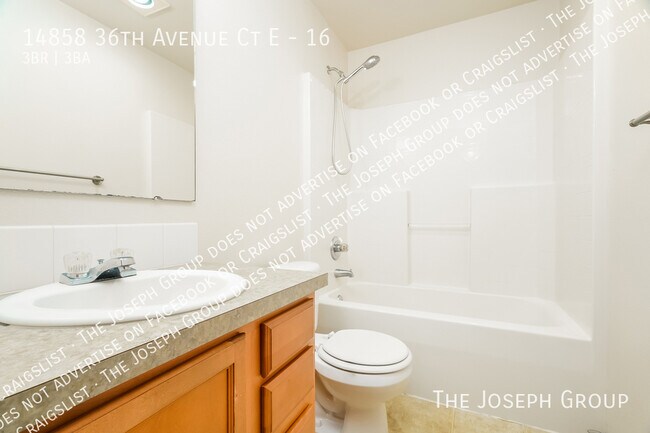 Building Photo - 14858 36th Ave Ct E