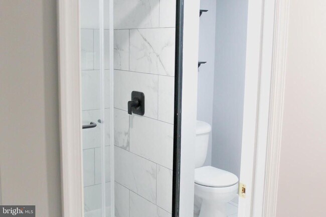 Building Photo - 2122 Elder Dr