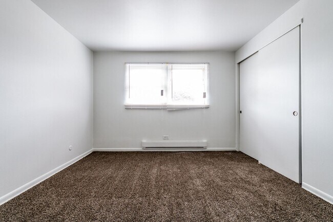 Building Photo - 8345 S Drexel Ave