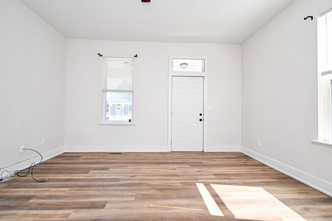 Building Photo - 4151 Chambers St