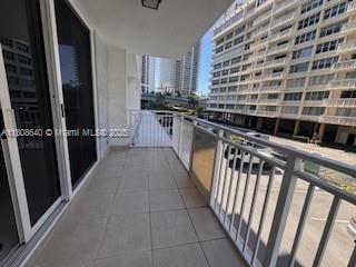 Building Photo - 1801 S Ocean Dr