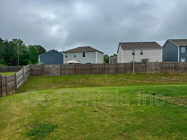 Building Photo - 236 Park View Cir