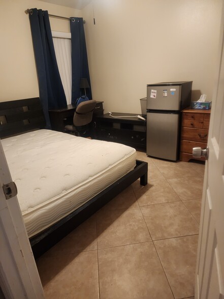Primary Photo - 8029 Elmstone Cir