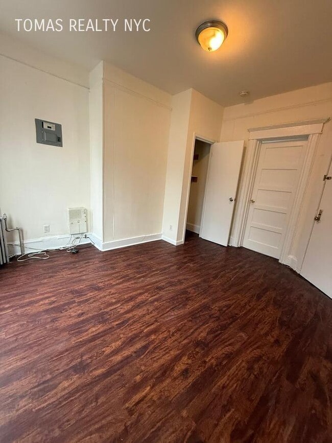 Building Photo - 94 Orchard St