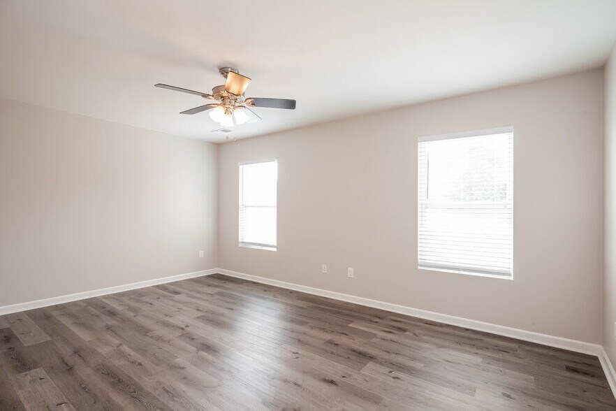 Building Photo - 7211 Waldon Park Lane