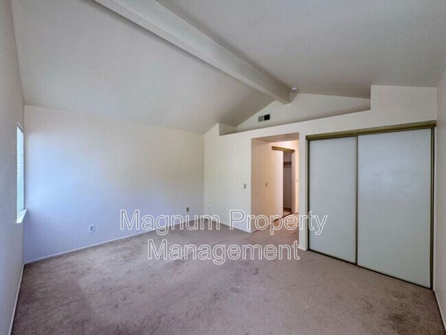 Building Photo - 31585 Corte Salinas