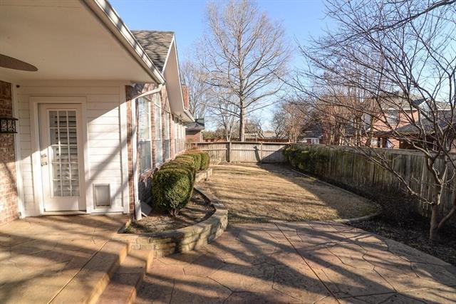 Building Photo - 2703 Summerwood
