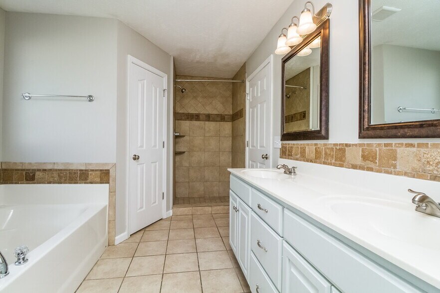Building Photo - 406 Indian Park Dr
