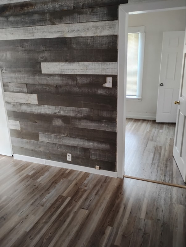 Building Photo - 908 15th St