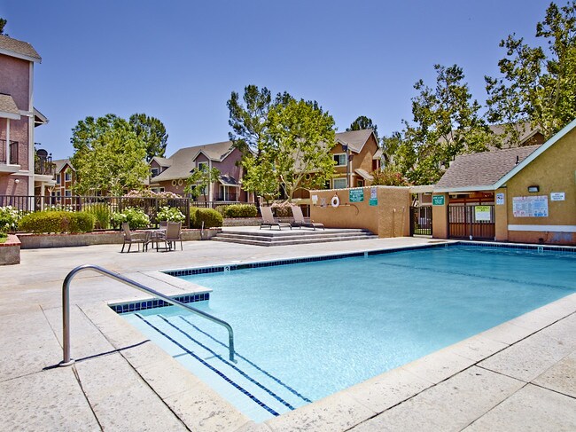 Sierra Canyon Canyon Country, CA Apartment Finder