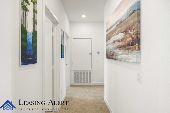 Building Photo - 26773 Laurel Mountain Lp