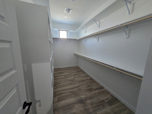 Building Photo - 1111 Avenida De Las Estrellas Dr