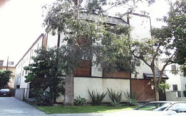 Building Photo - 326 N Kenwood St