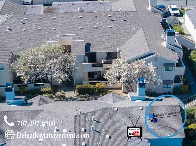 Building Photo - Glen Cove! Large one bedroom